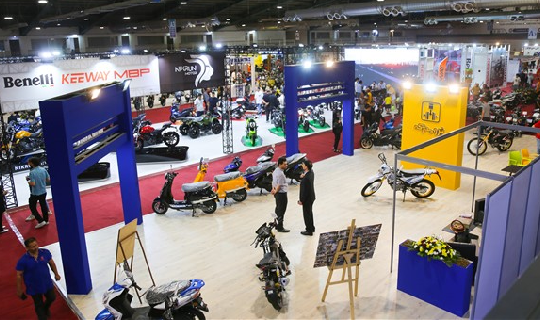 نمایشگاه موتورسیکلت و دوچرخه  سرسرای گشتا